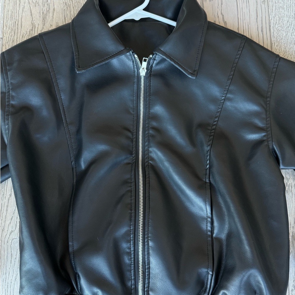 Black leather jacket - Picture 2 of 7